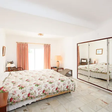 Otel Casa Birgitta Carvoeiro (Lagoa)